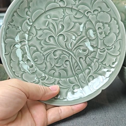 官唐秘色全手工交枝牡丹壶承