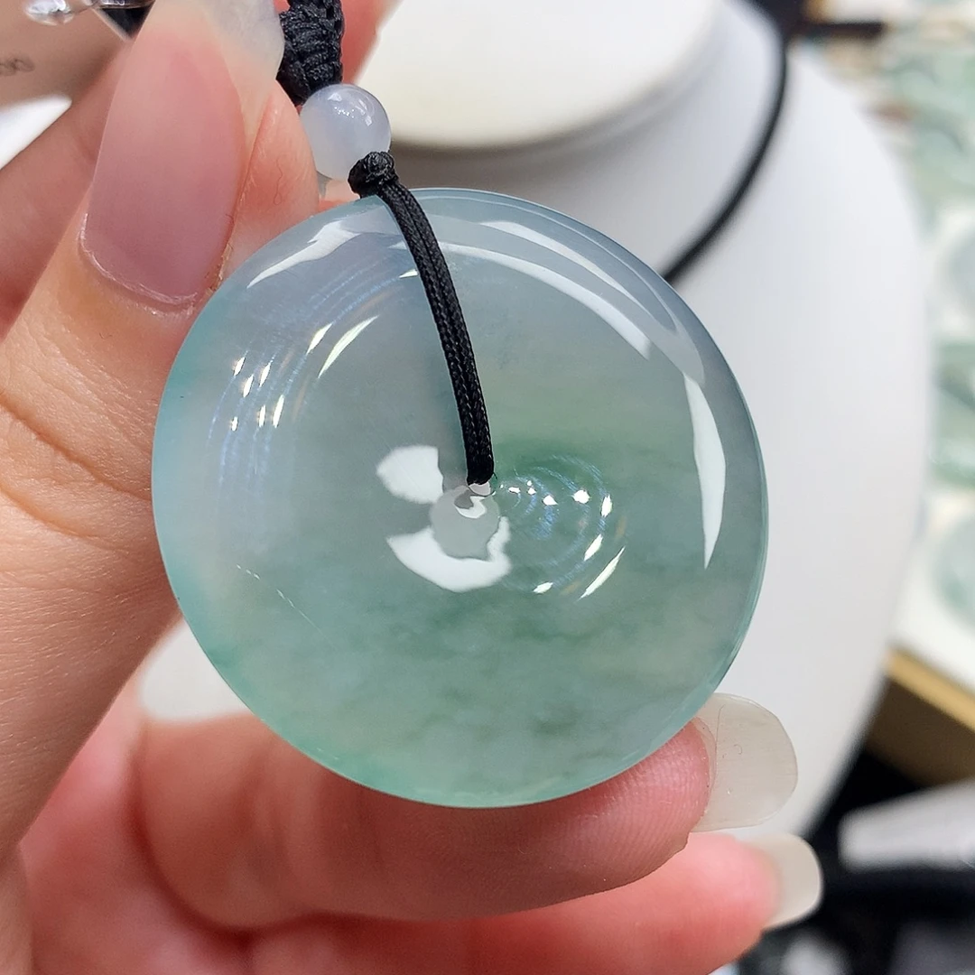 翡翠未镶嵌胸饰翡翠82，33.9/5.6