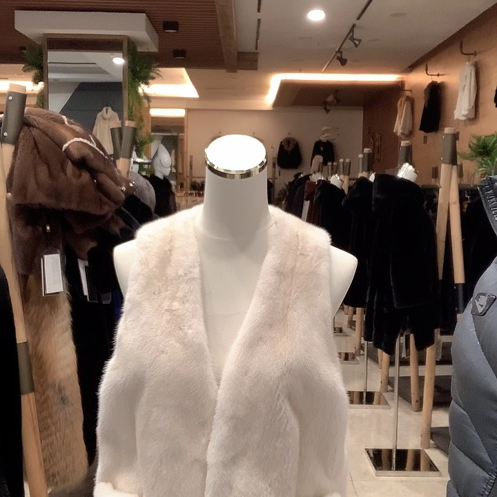 水貂毛珍珠V领水貂马甲