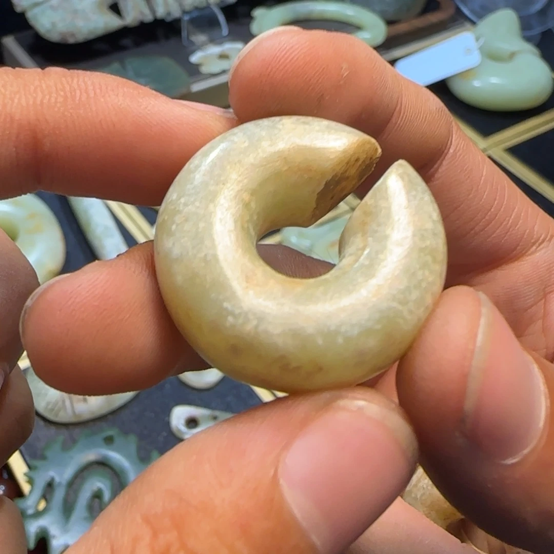 用***6玉玉摆件缺型器件