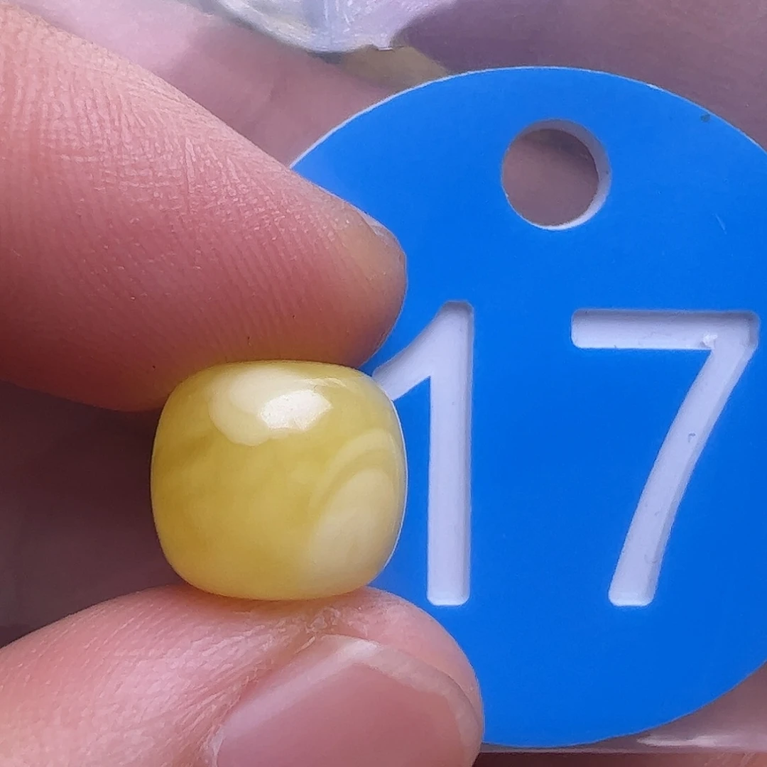 未镶嵌蜜蜡裸石10.5m m