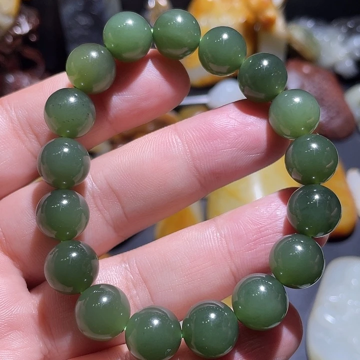 颈饰未镶嵌和田玉（糖玉）