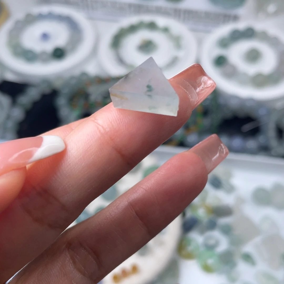 定制翡翠未镶嵌天然翡翠