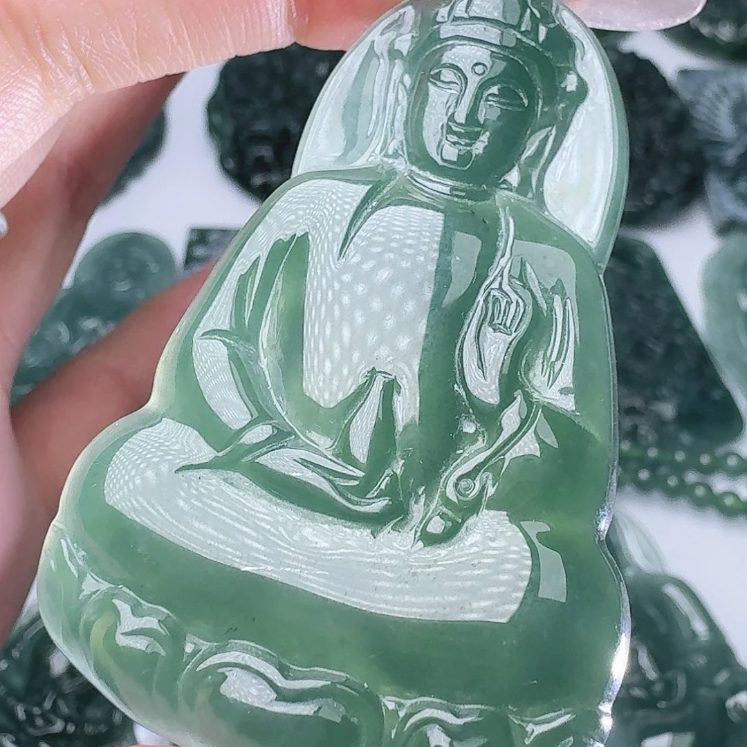 翡翠未镶嵌颈饰111
