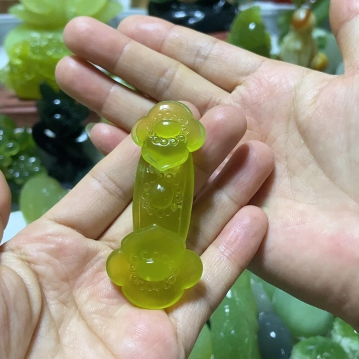 【闪购商品】未镶嵌蛇纹石玉把件妞*球