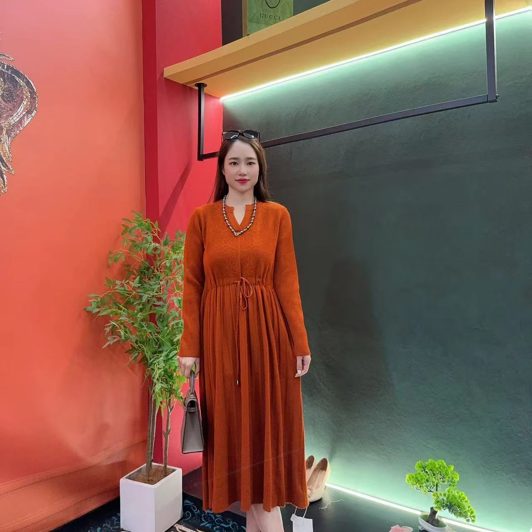1322 多金大码气质减龄长款A字裙子春秋季设计长袖连衣裙女