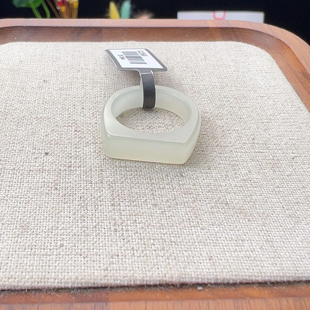 和田玉（糖玉）未镶嵌戒指K12月光白马鞍17.2不退换