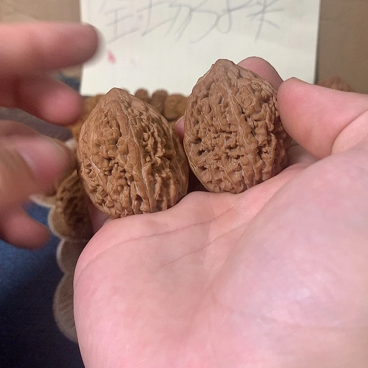 桃核吊坠大蒜头两对