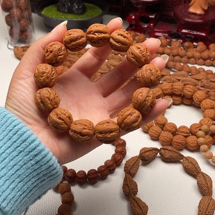 手串桃核粗筋小霸王