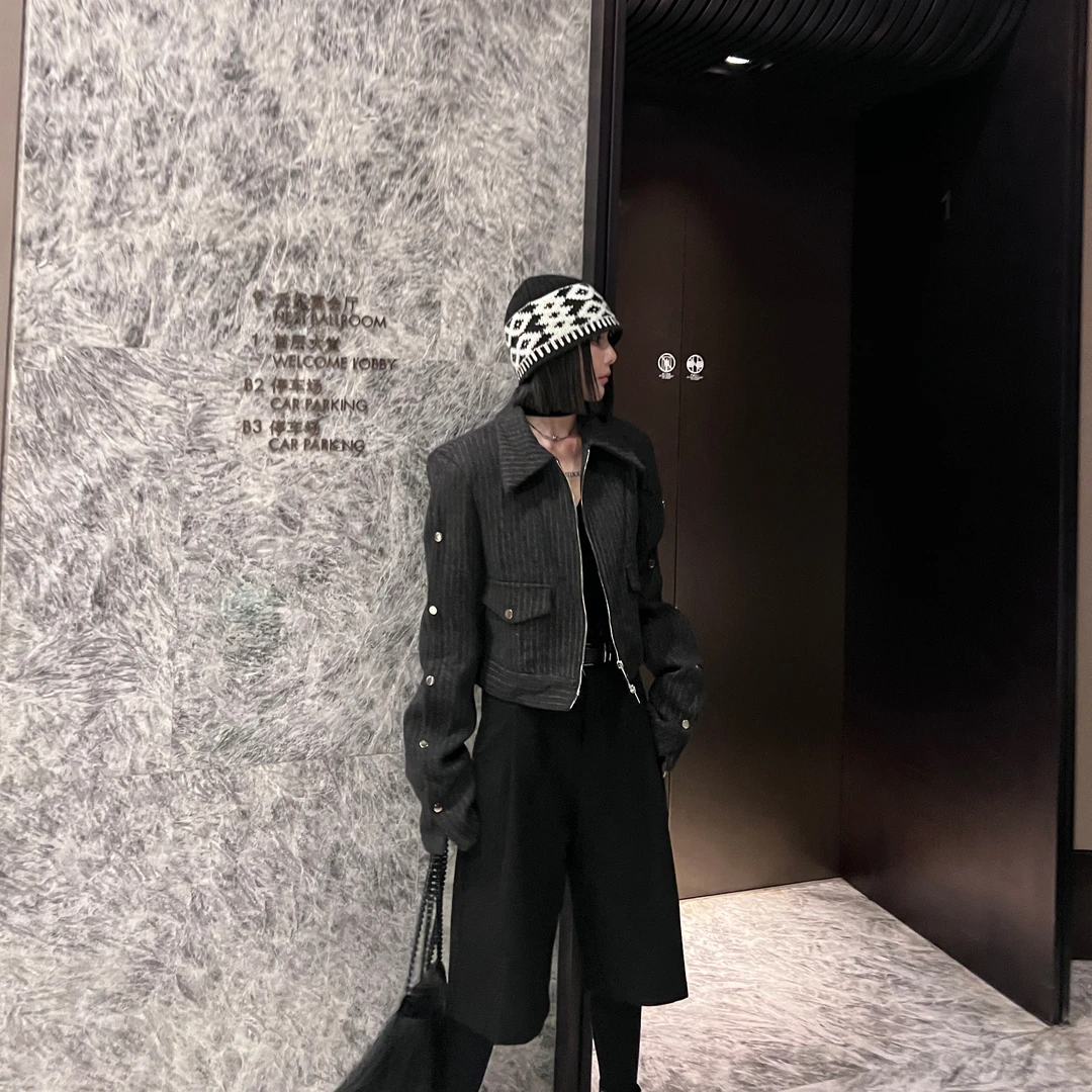 CZ【条形码】冬季袖子设计时髦伽马羽绒西装