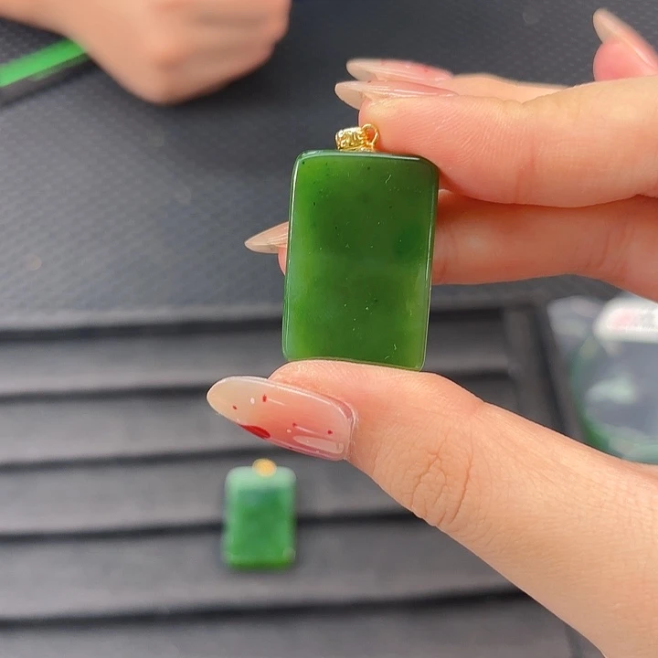 颈饰银S925镶嵌和田玉碧玉方牌