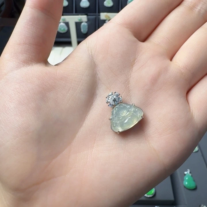 颈饰银S925镶嵌翡翠