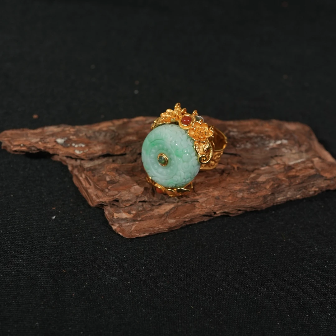 8.25香港王老板-翡翠戒指kz21