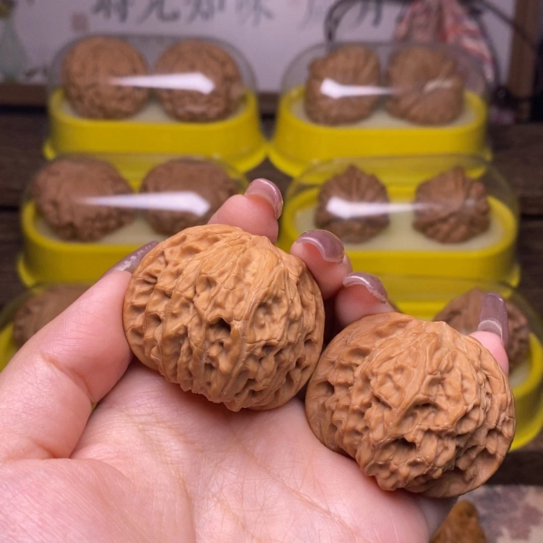 文玩核桃把件全品41尺磨盘山地红皮1839
