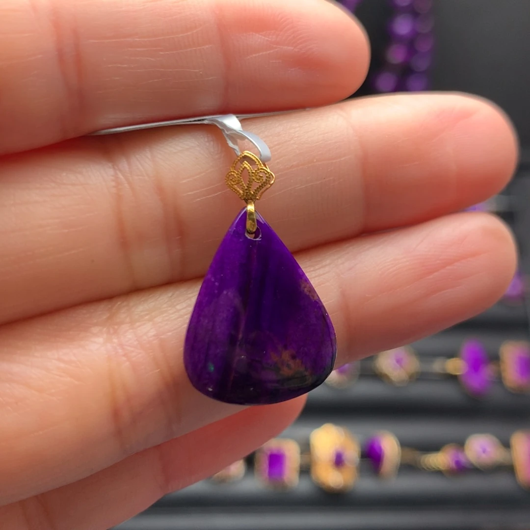 苏纪石（舒俱来）18K金镶嵌吊坠