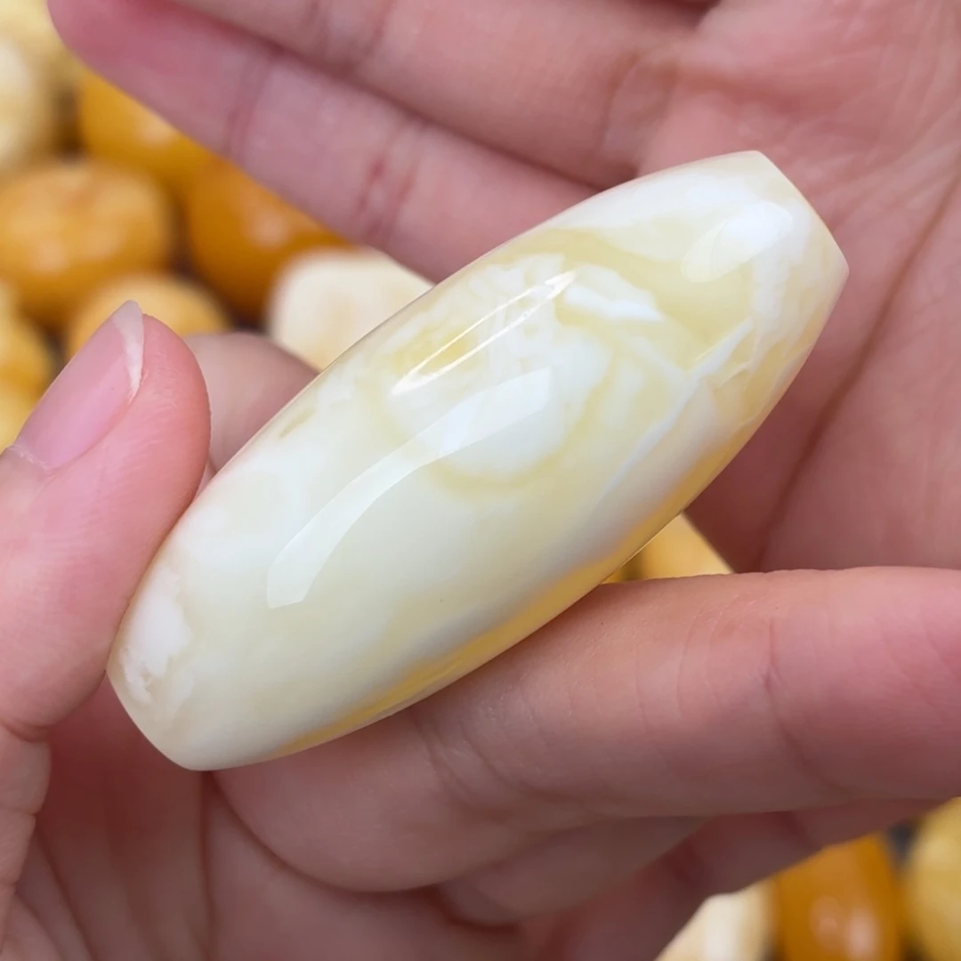 蜜蜡未镶嵌裸石白桶珠