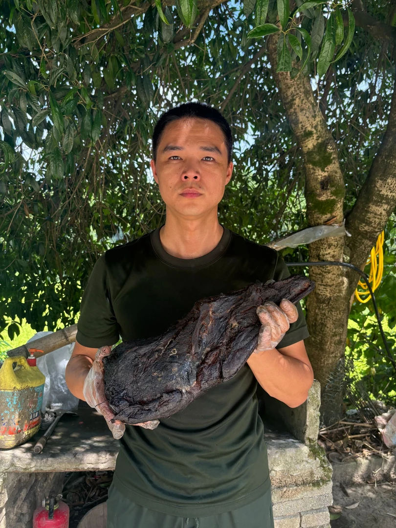 兵兵收购【老腊肉】重庆万州老腊肉农户自家土猪烟熏老腊肉