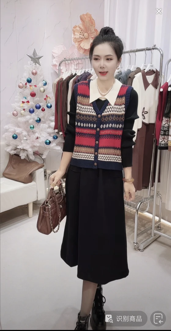 【编码152】小个子简洁休闲减龄时尚气质女爆款针织女马甲秋冬裙