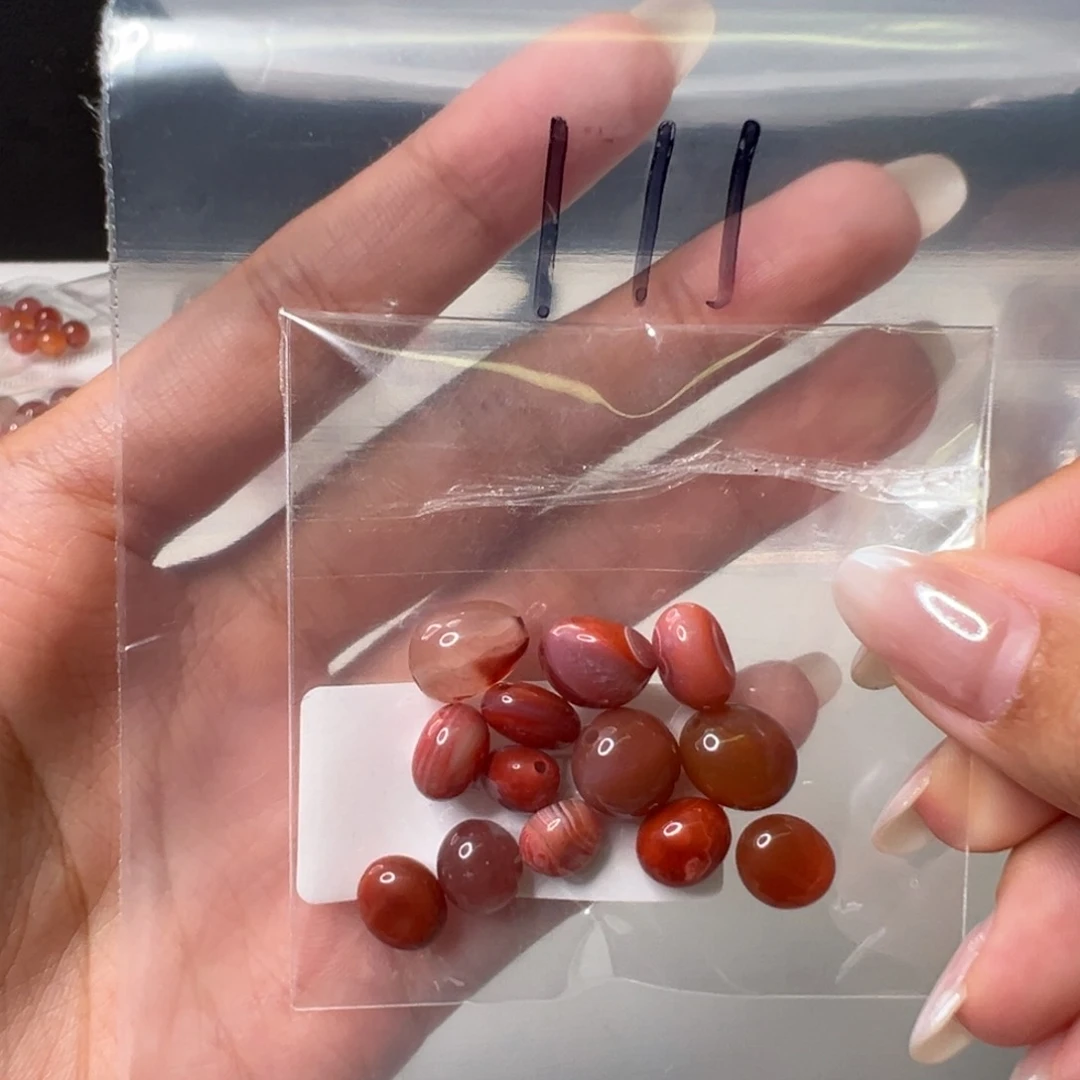 南红玛瑙南红玛瑙未镶嵌111