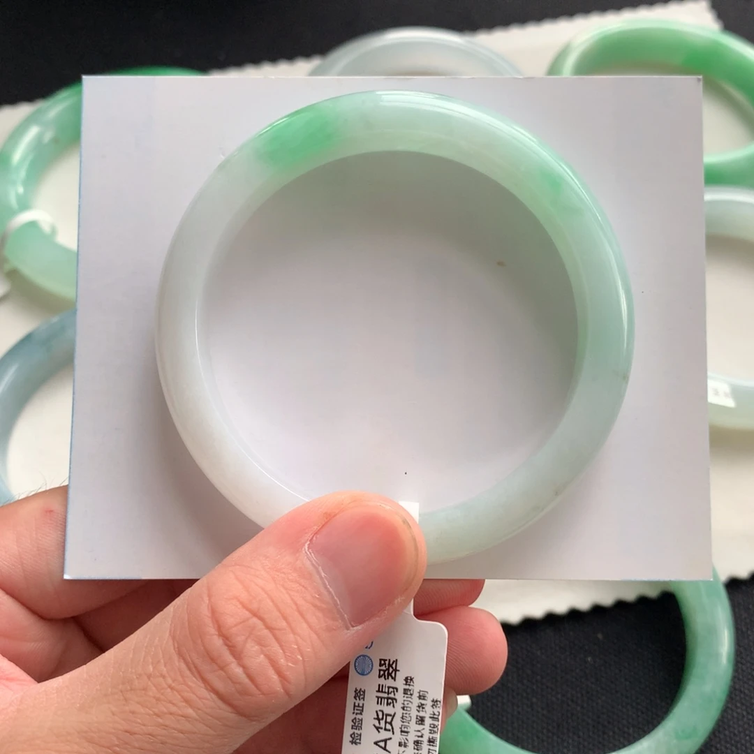 翡翠未镶嵌手镯圈口5859