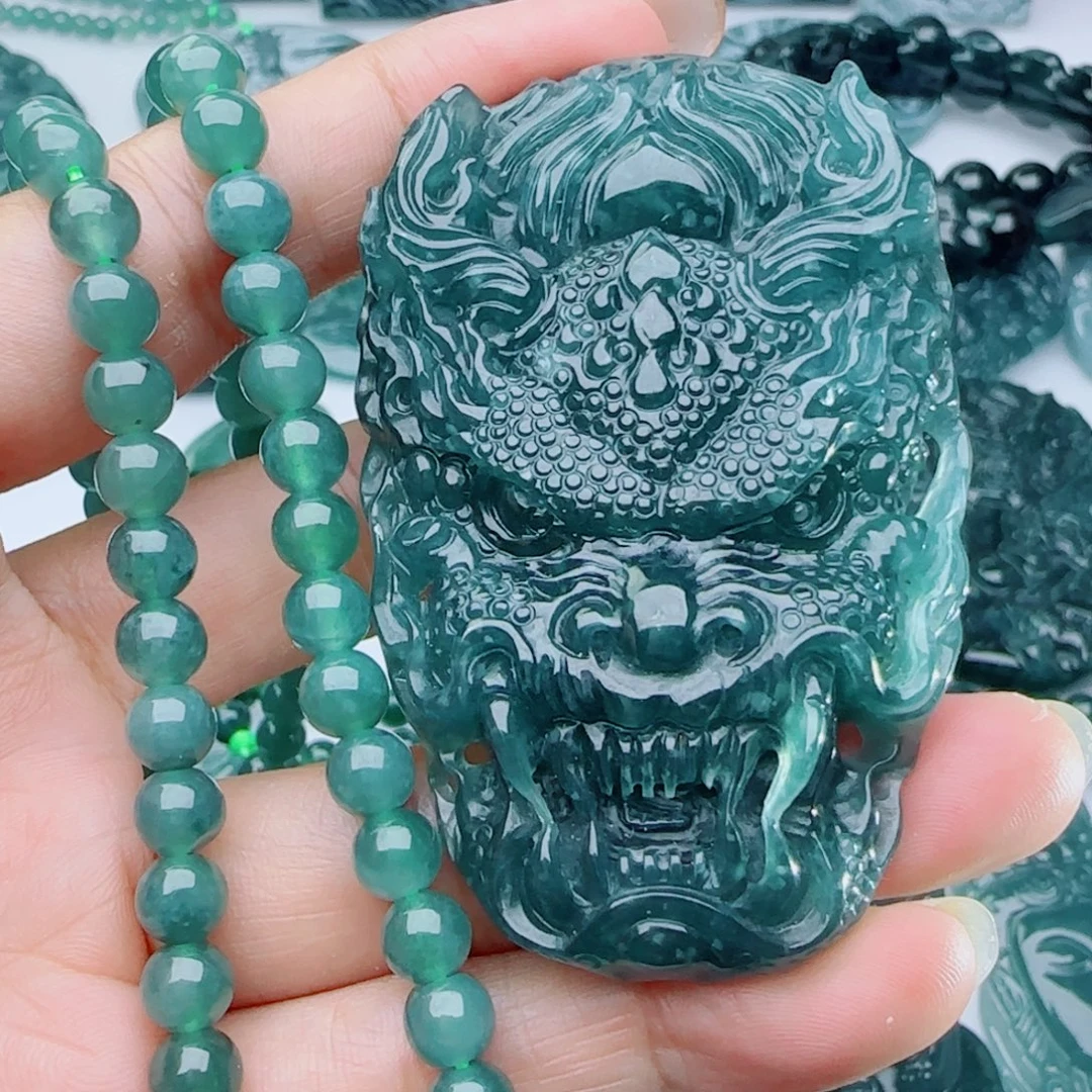 颈饰未镶嵌翡翠多样性发货天然的A货翡翠