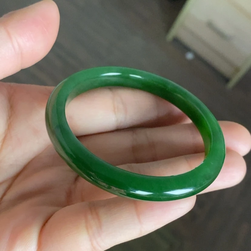 【闪购商品】未镶嵌手镯和田玉（碧玉）