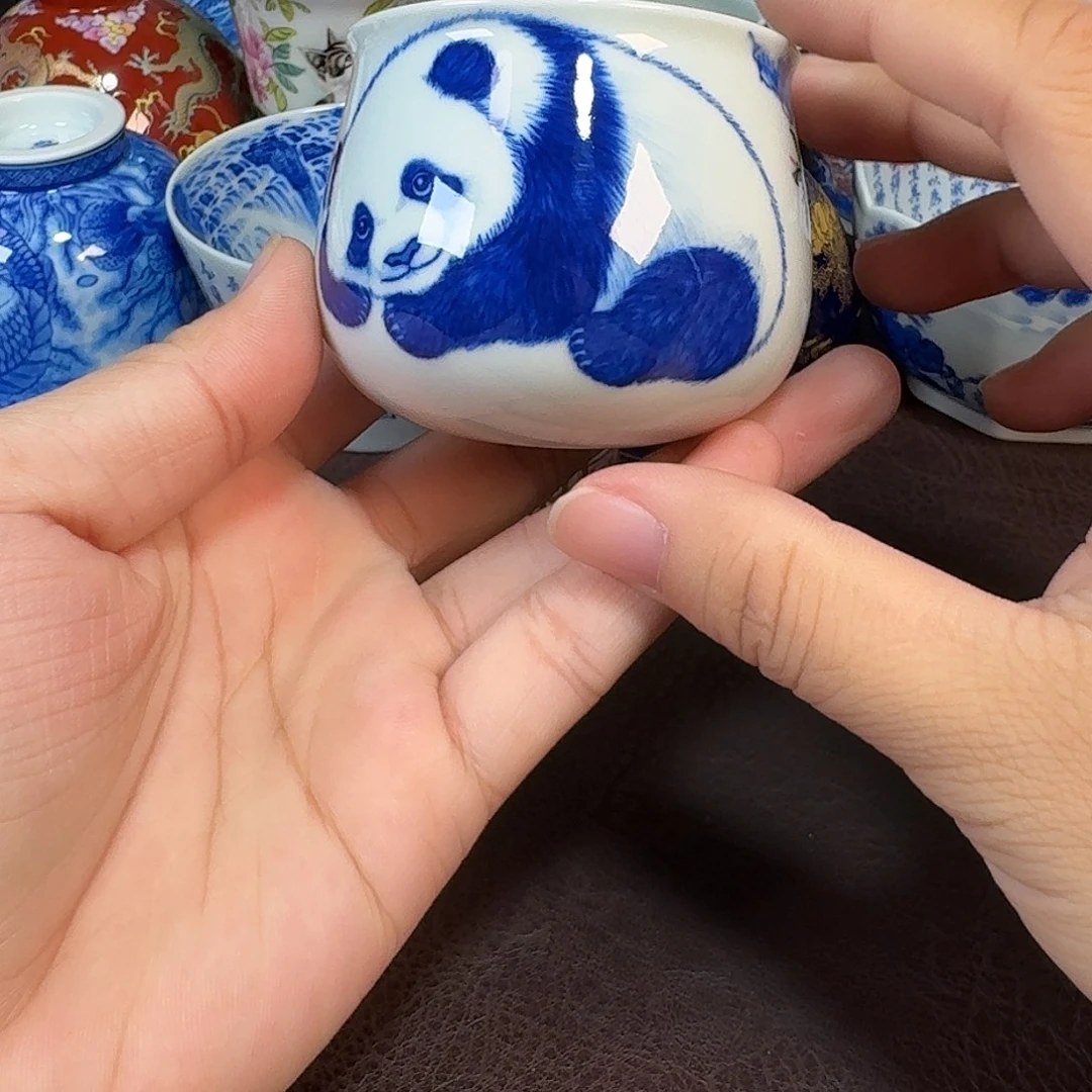 现代景德镇陶瓷杯