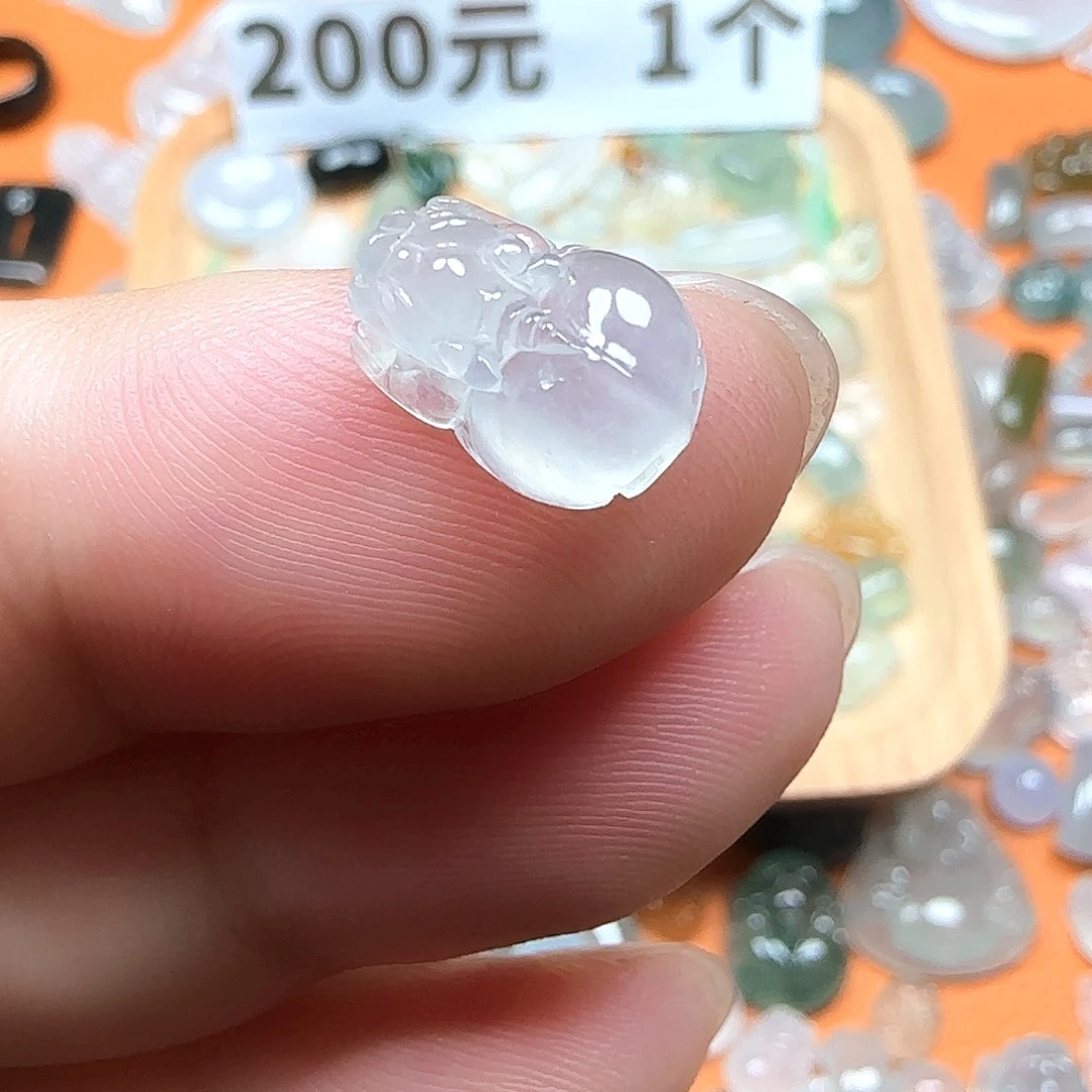 定制翡翠未镶嵌翡翠