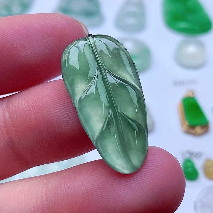 翡翠未镶嵌吊坠(不含链)叶子