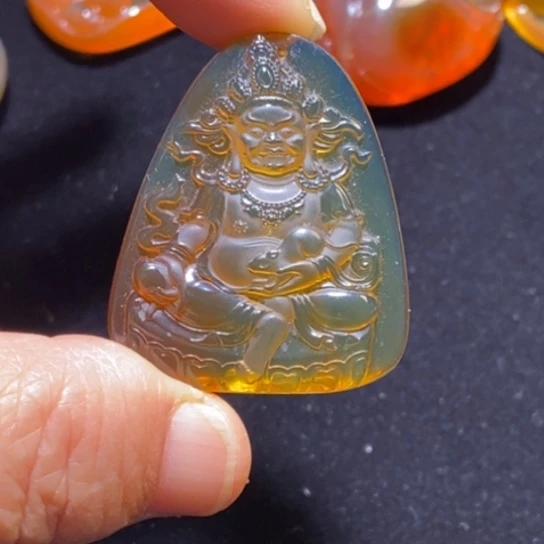 琥珀未镶嵌裸石黄财神