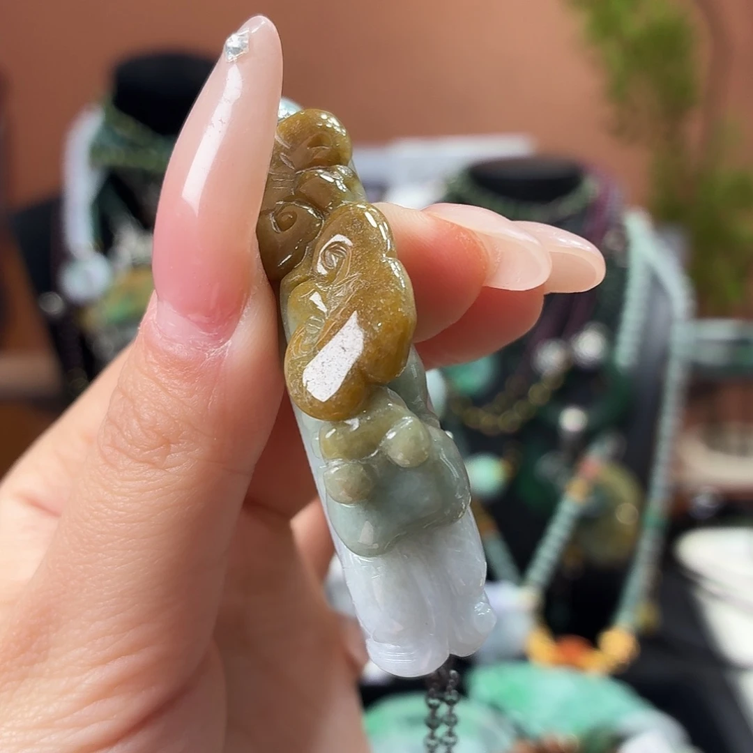 翡翠未镶嵌耳饰手串