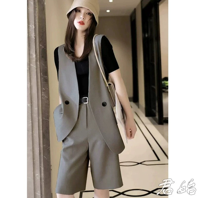 西装马甲短裤套装2025年夏季新款时尚减龄洋气韩版气质网红两件套