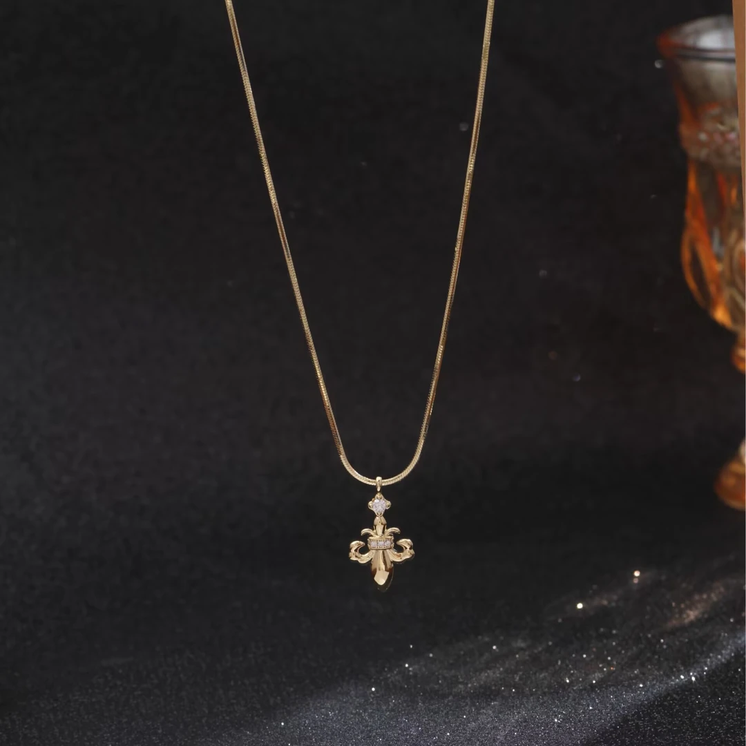 铜项链 《货号9351》十字架鸢尾花项链锁骨链（链长42+5）