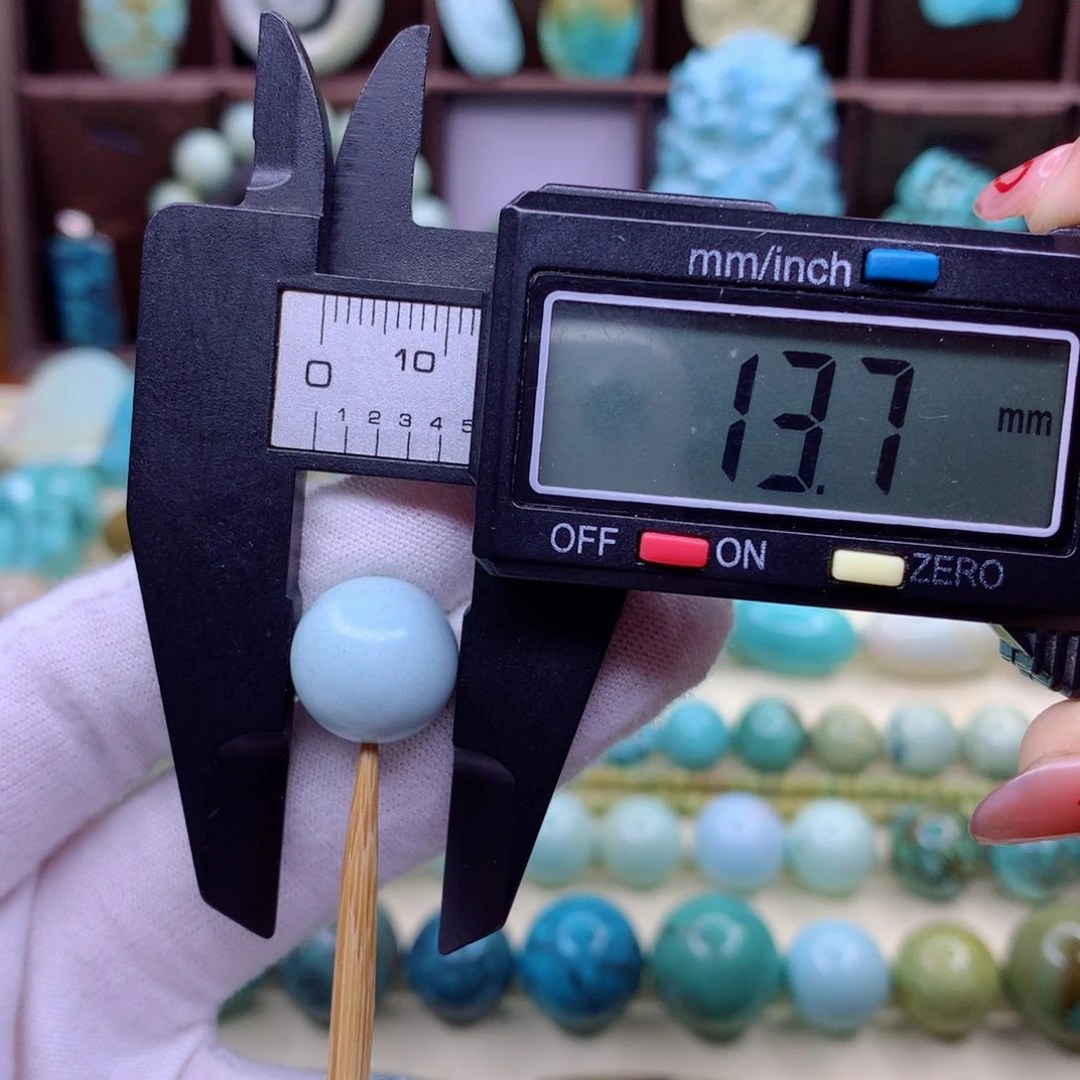 绿松石颈饰未镶嵌