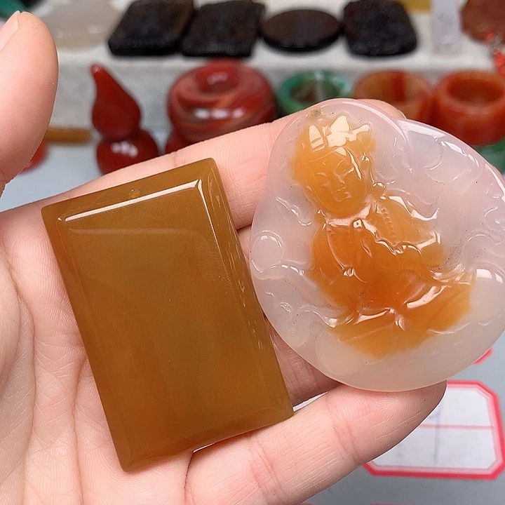 老***何未镶嵌颈饰玛瑙/玉髓