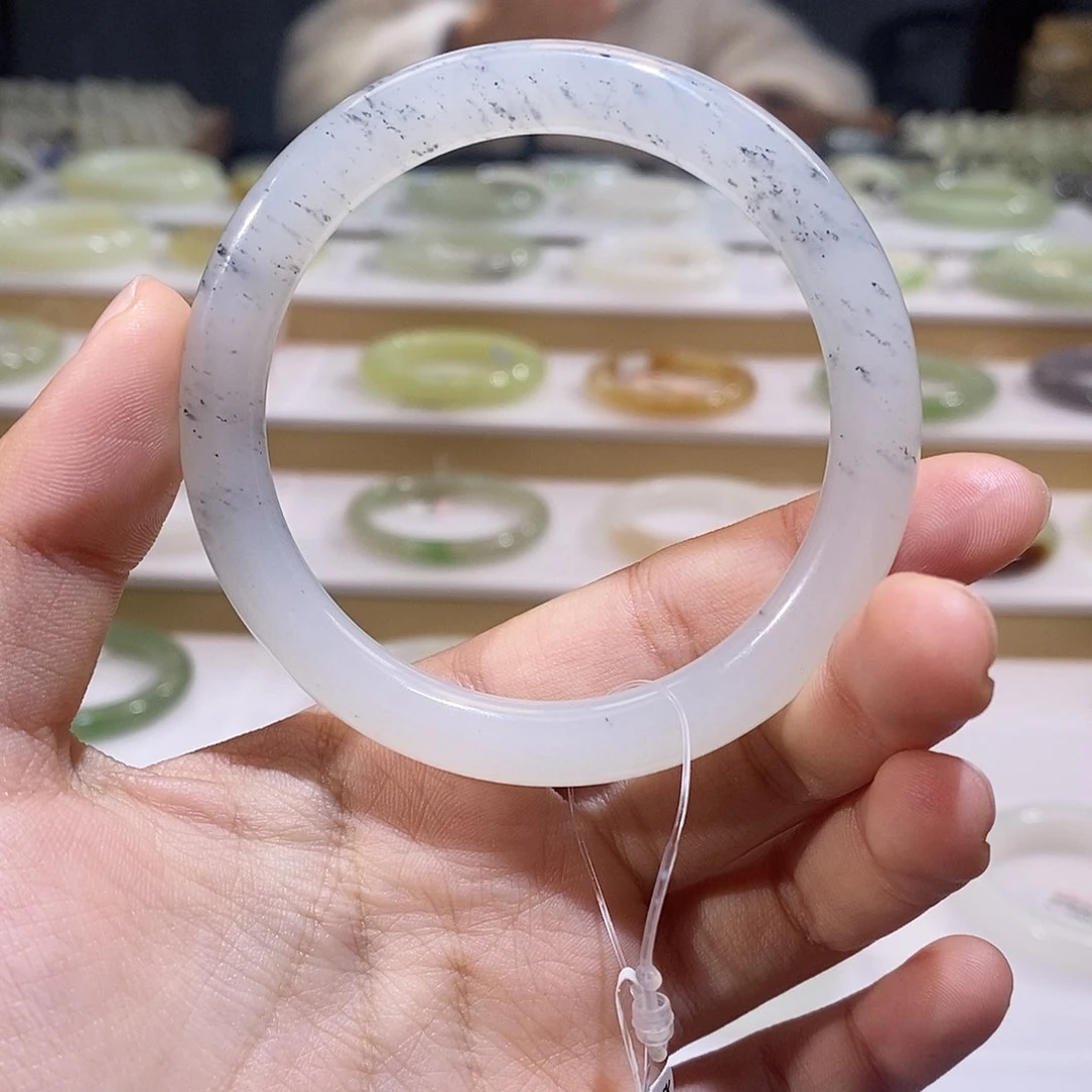 未镶嵌手镯和田玉点墨青花