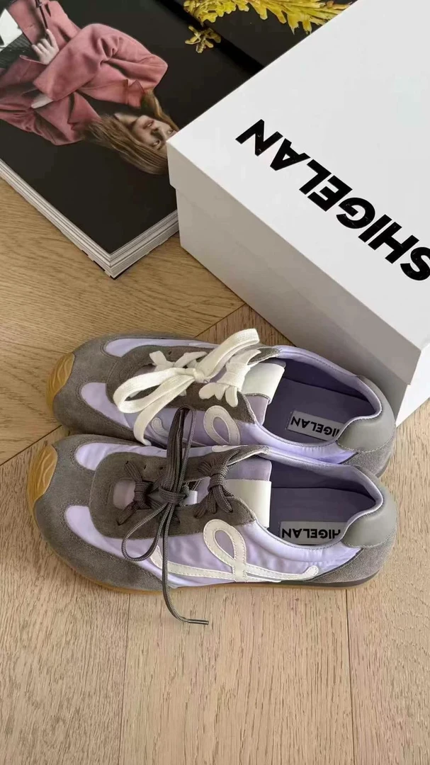 诗歌兰2025真皮系带牛反绒拼接布面经典休闲德训鞋内增阿甘鞋板鞋