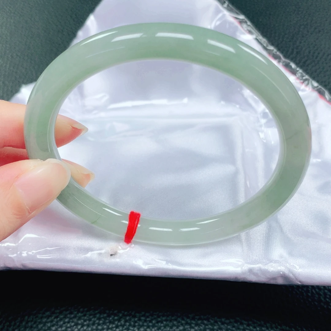 翡翠未镶嵌手镯62圈
