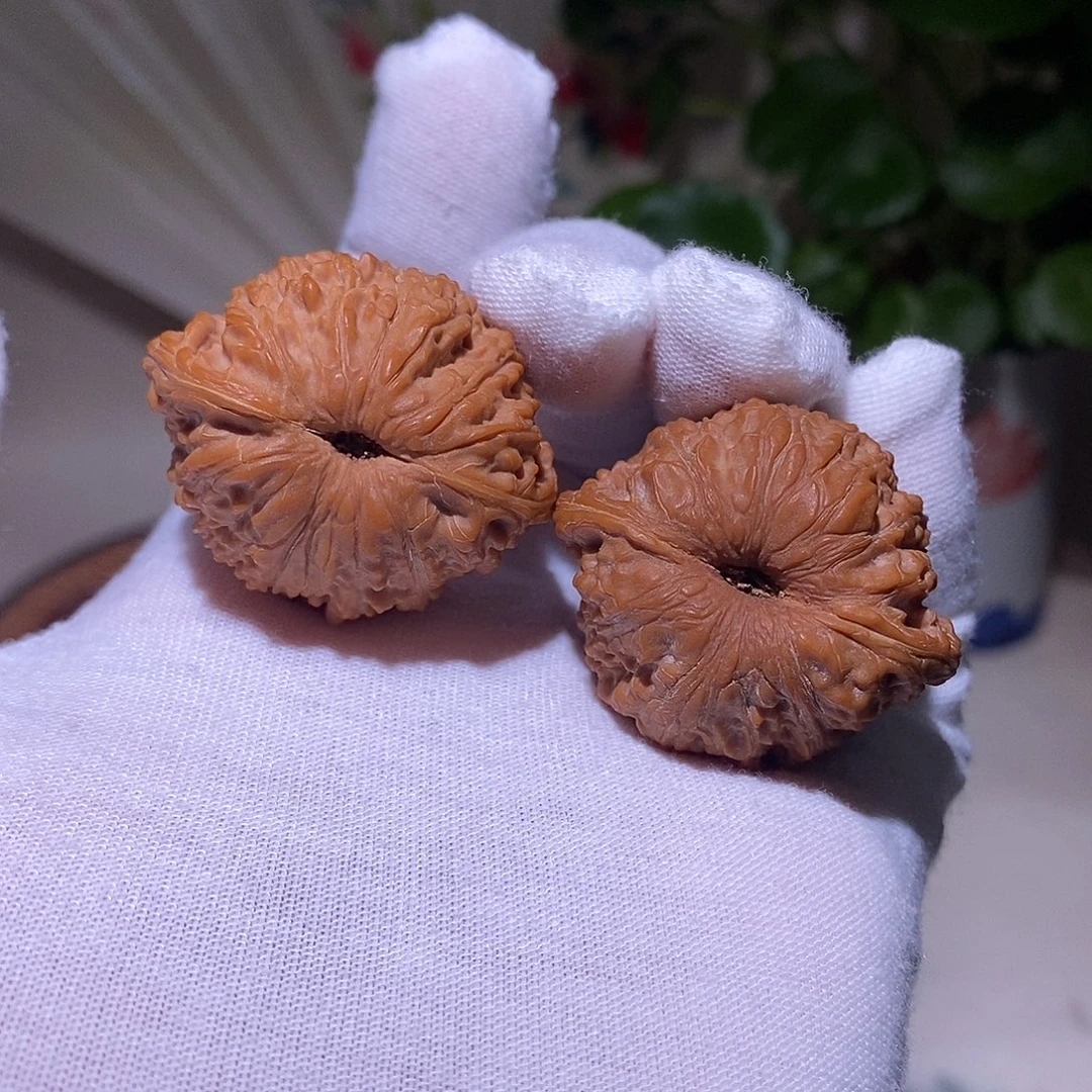 没****文玩核桃吊坠36绣球