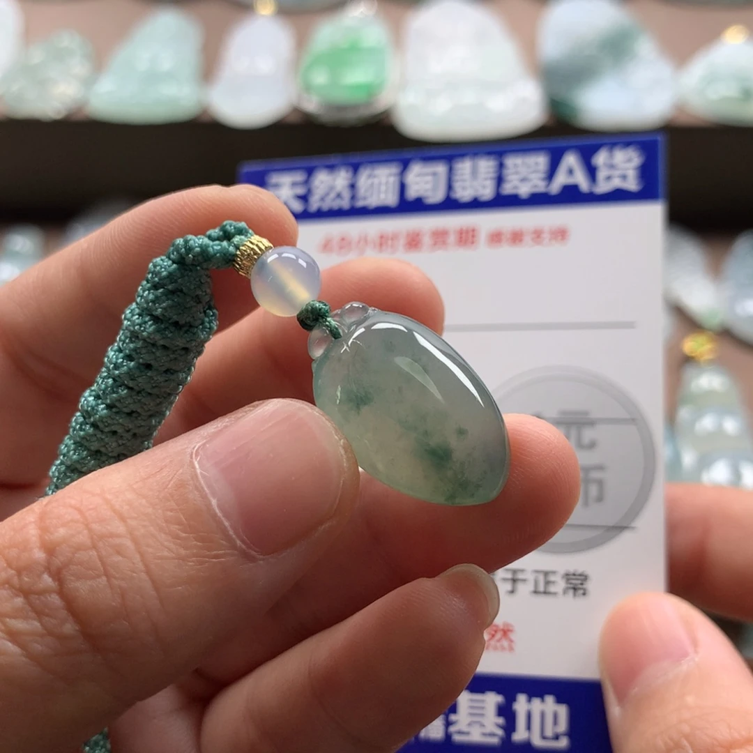 颈饰未镶嵌翡翠 天然翡翠