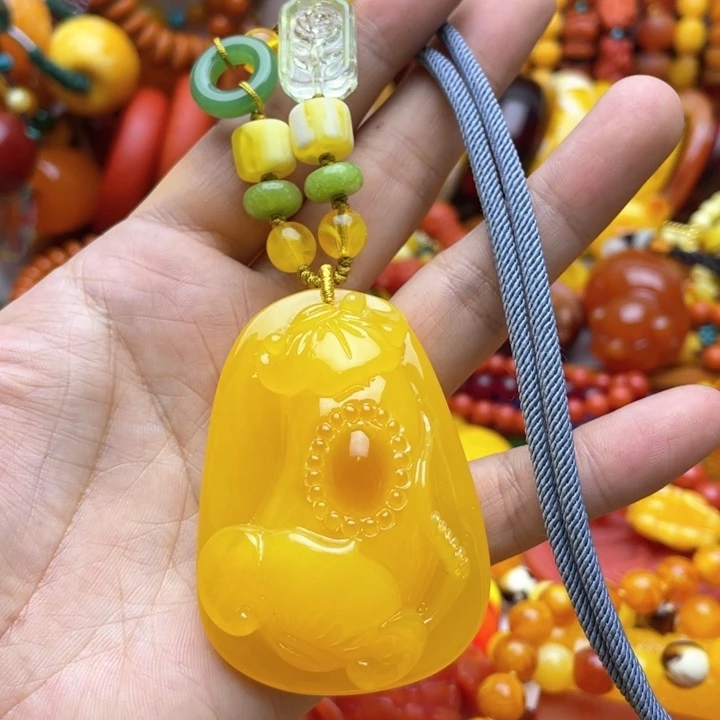 树脂制品96号如意吊坠