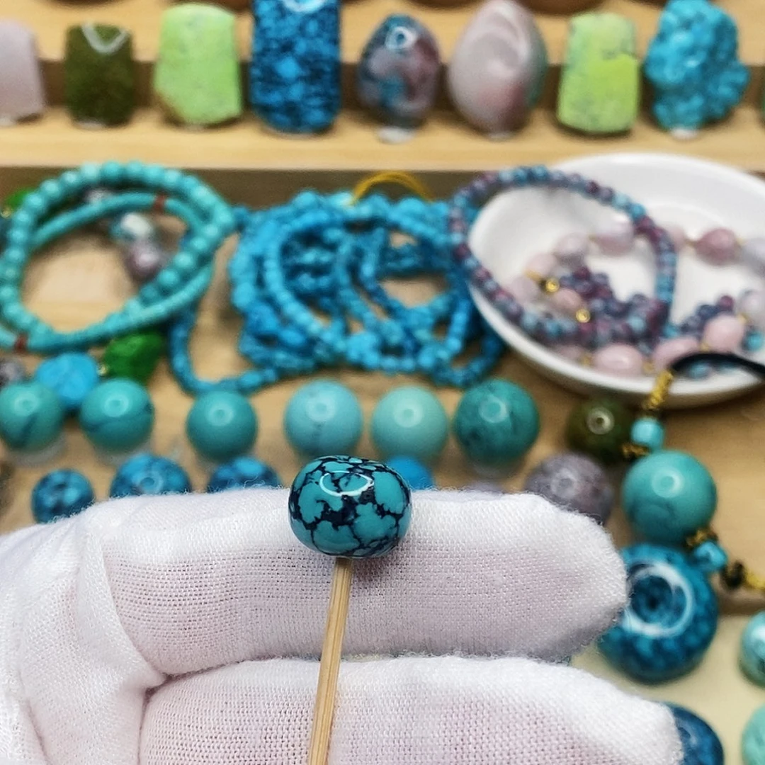 绿松石未镶嵌珠宝奇石