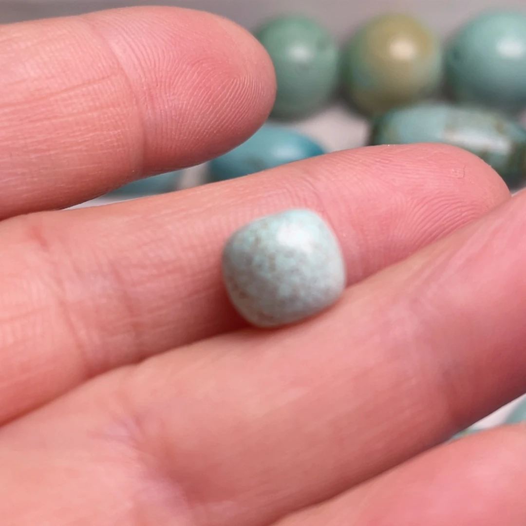 绿松石颈饰未镶嵌