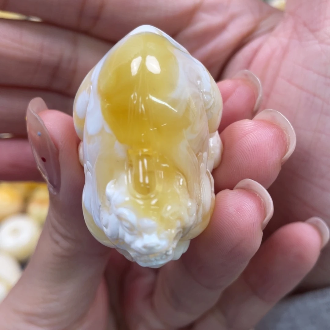 蜜蜡未镶嵌裸石琥珀蜜蜡貔貅吊坠