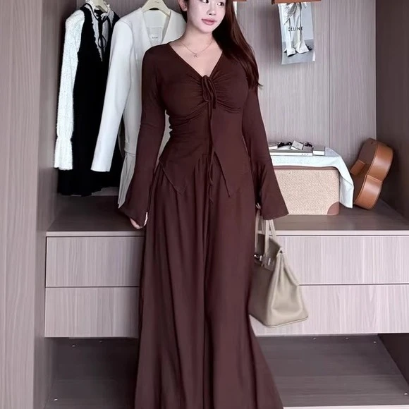 大码胖mm早秋穿搭一整套女韩系慵懒别致v领上衣休闲阔腿裤裙套装