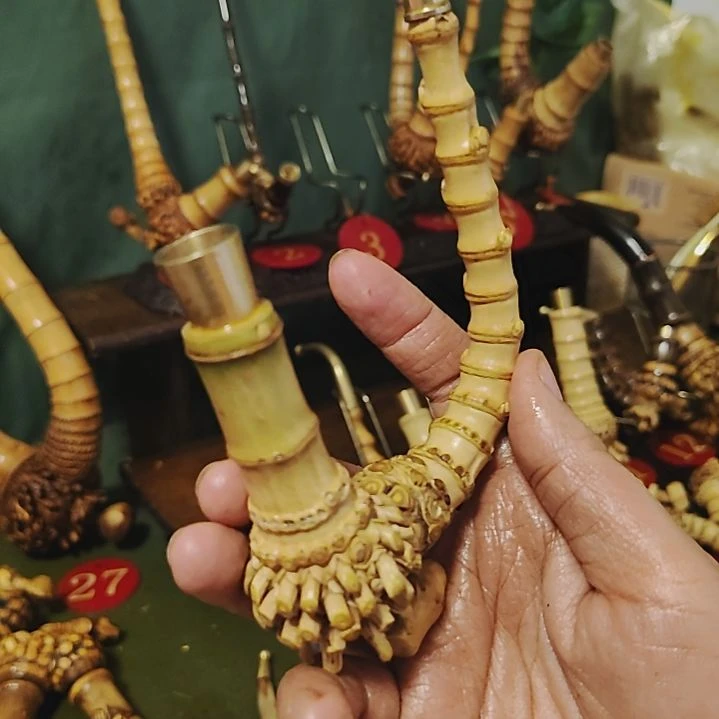 热***温贵州特色竹根烟斗工艺品手把件