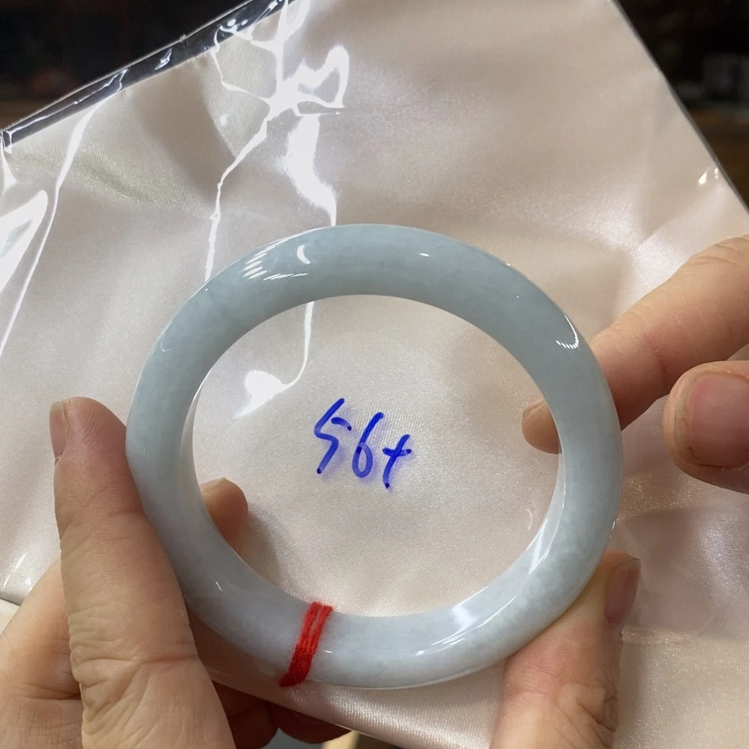 翡翠未镶嵌手镯翡翠