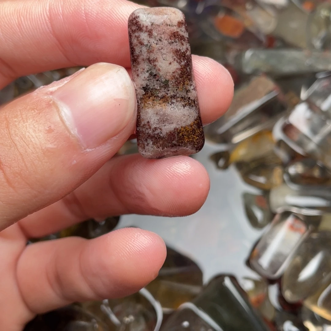 沐***沐只买单纯的吊坠，没带链子，属的性质。