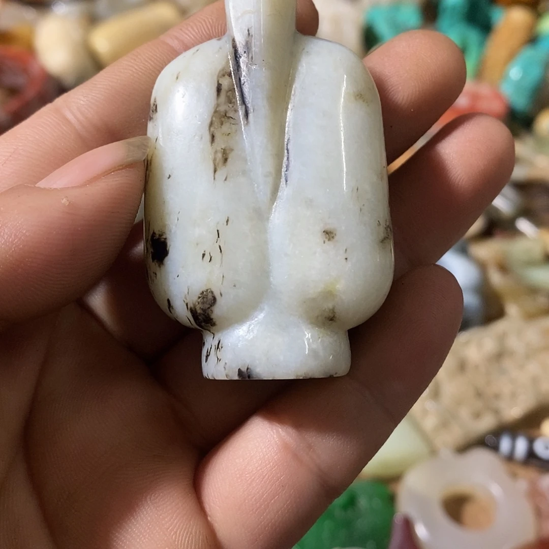 和田玉（糖玉）未镶嵌挂件