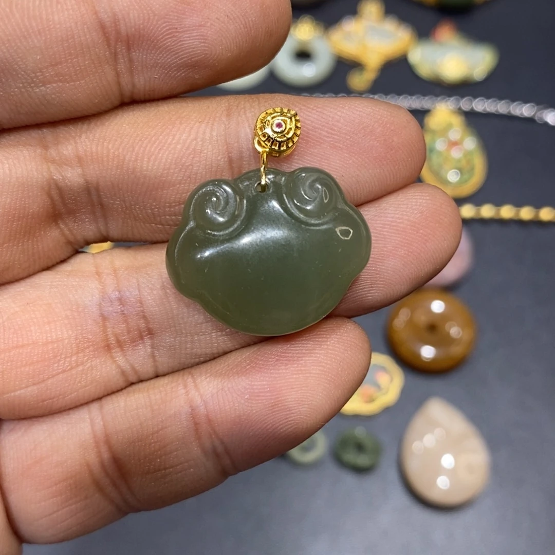 和田玉颈饰银S925镀金镶嵌